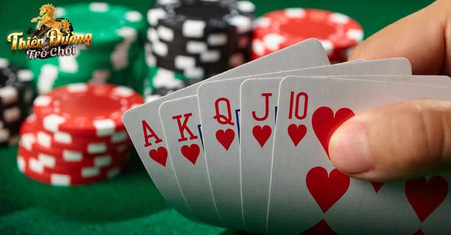 Cách chơi Poker vòng flop